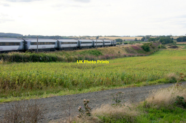 Photo 6"x4" Train passing Edinburgh Airport at Turnhouse Turnhouse c2013