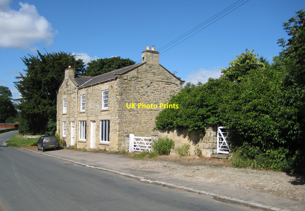 Photo 6"x4" Roadside cottages, Coneysthorpe Coneysthorpe c2013