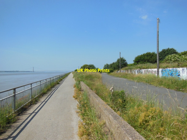 Photo 6"x4" The Trans Pennine Trail towards Hessle Gipsyville\/TA0627 c2013