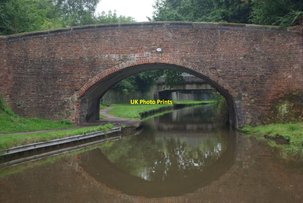 Photo 6"x4" Bridge 64, Trent & Mersey Canal Rugeley c2013