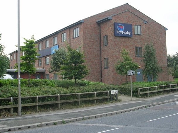 Photo 6"x4" Leeds Colton Travelodge - Stile Hill Way Austhorpe c2008