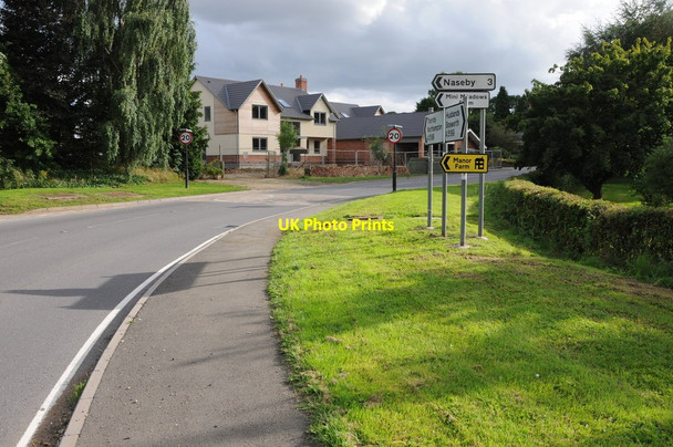 Photo 6"x4" New houses at Welford Welford\/SP6480 c2013