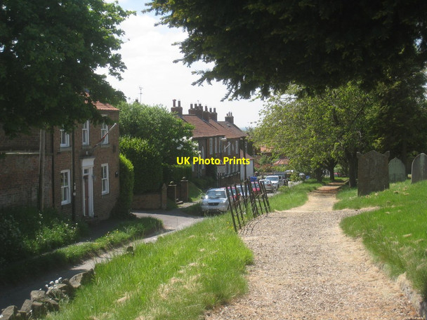 Photo 6"x4" Main Street, Goodmanham Goodmanham c2013