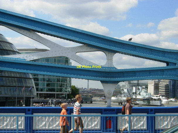 Photo 6"x4" Walking across Tower Bridge London c2013