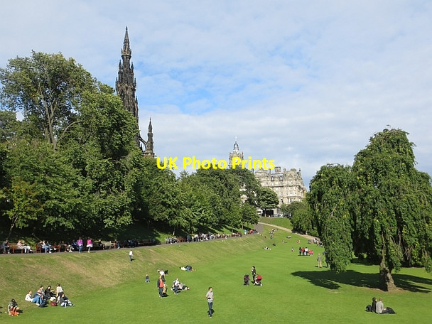 Photo 6"x4" Princes Street Gardens Edinburgh c2013