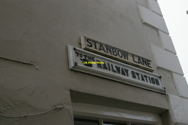 Photo 6"x4" Boston: signs on Stanbow Lane Boston c2013