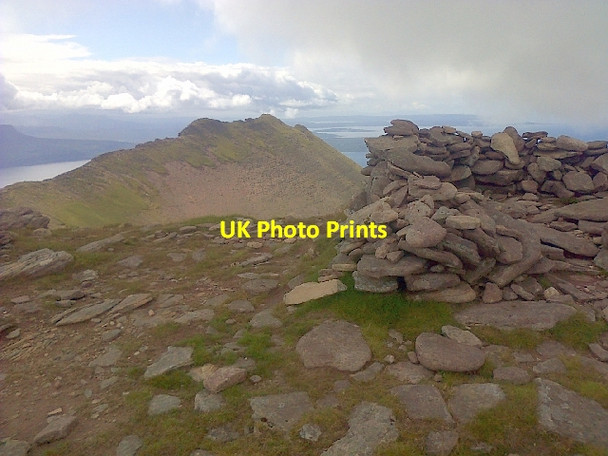 Photo 6"x4" The Summit Cairn\/Shelter, Beinn Mh\u00c3\u00b2r na C\u00c3\u00b2igich Ben M\u00f2re Coigach c2013
