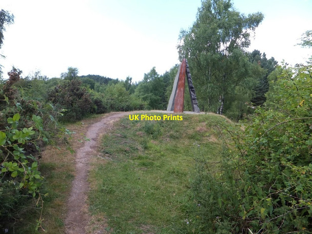 Photo 6"x4" The Roll of Honour sculpture, New Fancy Mine Parkend\/SO6108 c2013