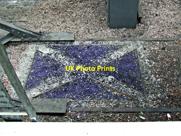 Photo 6"x4" Saltire ballast at Queen Street railway station Glasgow c2013