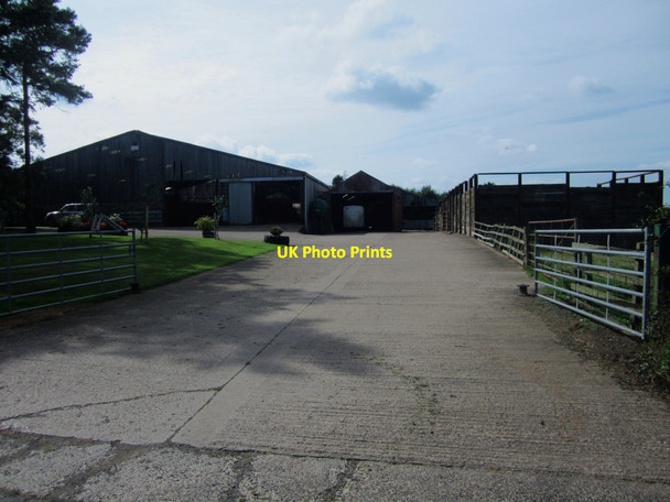 Photo 6"x4" Farm buildings at Barmoor Ridge Bowsden c2013