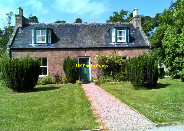 Photo 6"x4" Cottage within the Milton of Crathes complex Crathes c2013