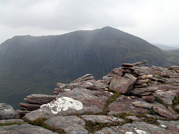 Photo 6"x4" Summit cairn, Meall Dearg C\u00f9l Beag\/NC1408 c2008