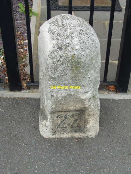 Photo 6"x4" Old Milepost Harlow c2013