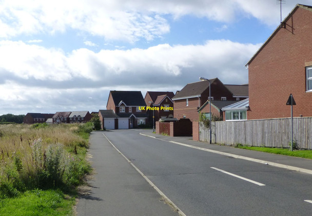 Photo 6"x4" Ladyburn Way Hadston c2013