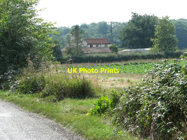 Photo 6"x4" Cottage at Loddon S Loddon Ingloss c2013