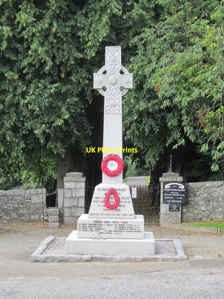 Photo 6"x4" The War Memorial at St John's Town Dalry St John's Town of Dalry c2013