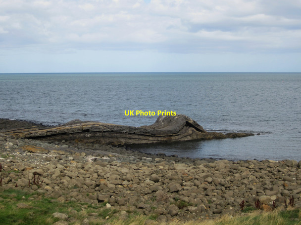 Photo 6"x4" Interesting rock formation at the southern end of Embleton Bay Embleton\/NU2322 c2013