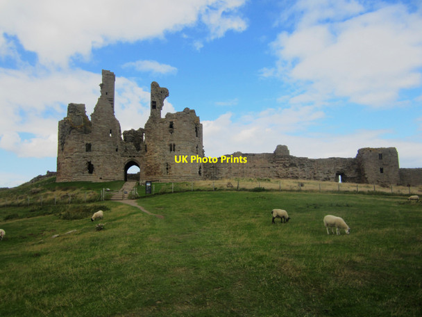 Photo 6"x4" The entrance to Dunstanburgh Castle Craster c2013