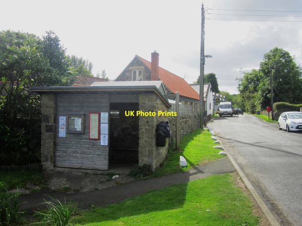 Photo 6"x4" Bus shelter, Dunstan Dunstan\/NU2419 c2013