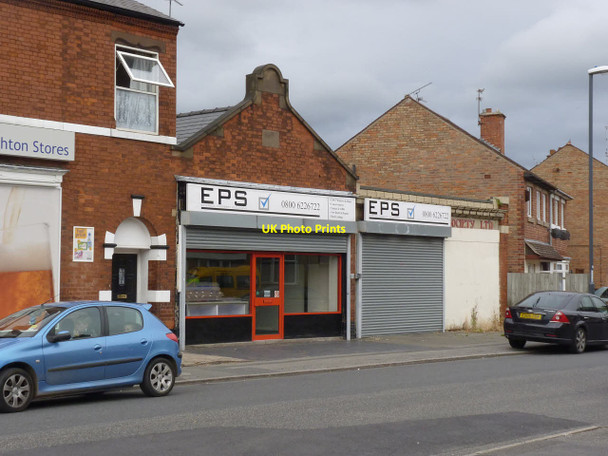 Photo 6"x4" Former Co-operative store Derby\/SK3535 c2013