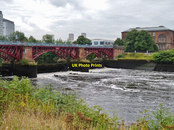 Photo 6"x4" Weir on the River Clyde Glasgow c2013