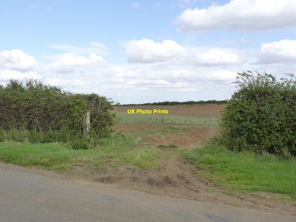 Photo 6"x4" Field gateway on Swine Hill Harlaxton c2013