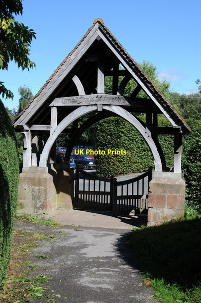 Photo 6"x4" Lychgate, Church of St. Peter de Witton, Droitwich Droitwich c2013