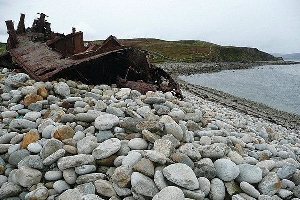 Photo 6"x4" Wreck at Kinnacorra Clare Island c2008 P1