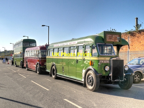 Photo 6"x4" Vintage Buses at Grantham Station Grantham c2013