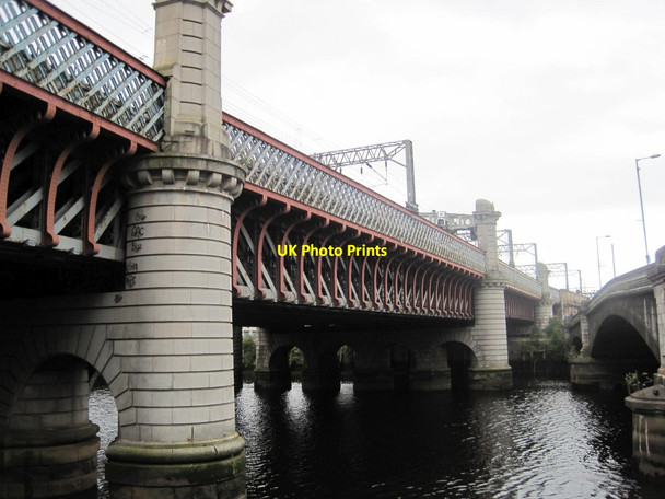 Photo 6"x4" Glasgow Central Railway Bridge Glasgow c2013