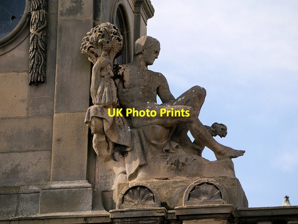 Photo 6"x4" Agriculture Statue, Former Corn Exchange Building Newark-on-Trent c2013