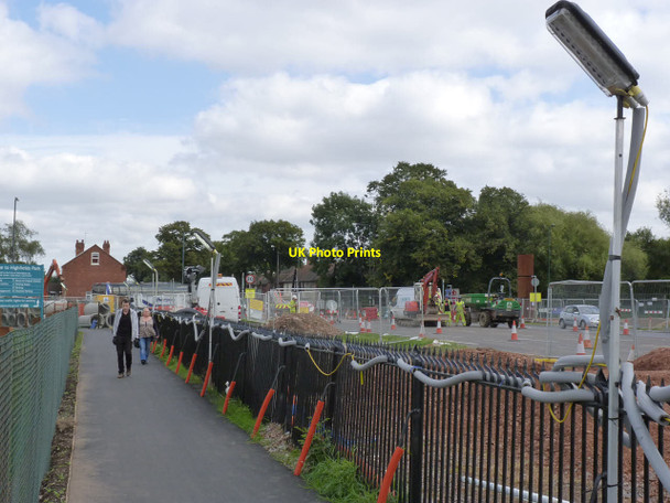 Photo 6"x4" Footway alongside University Boulevard Beeston\/SK5236 c2013