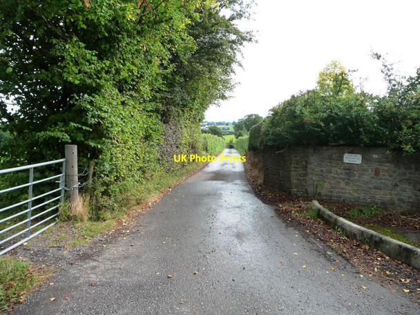 Photo 6"x4" Public bridleway to Pen-twyn Nant-y-derry c2013
