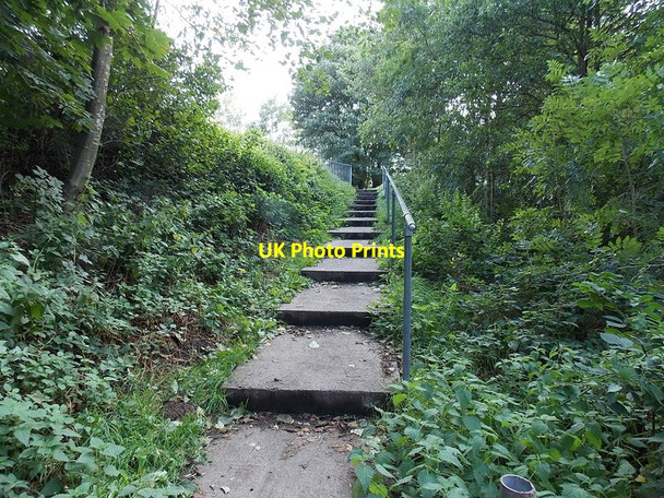 Photo 6"x4" Steps up to the A467 in Blaina Blaina c2013