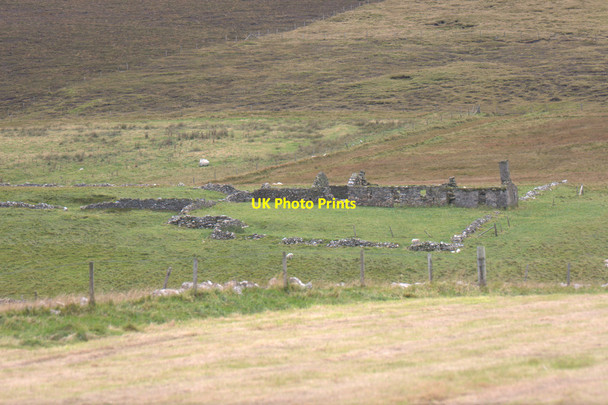 Photo 6"x4" Ruined croft house beside the Burn of Baliasta Baliasta\/HP6009 c2013