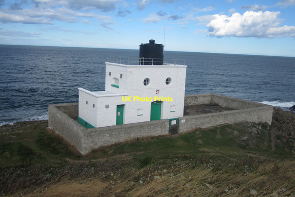 Photo 6"x4" Lighthouse at Blackrocks Point, Bamburgh Bamburgh c2013