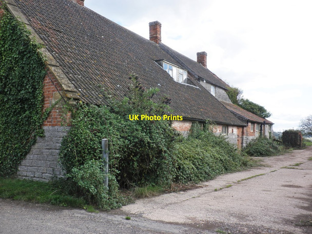 Photo 6"x4" Dilapidated buildings at Churley Farm Athelney c2013