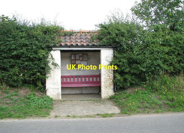 Photo 6"x4" Bus shelter by Chapel Hill, Edgefield Street Edgefield Street c2013