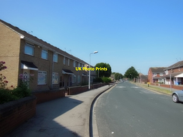 Photo 6"x4" Dairycoates Avenue, Hull Kingston upon Hull c2013