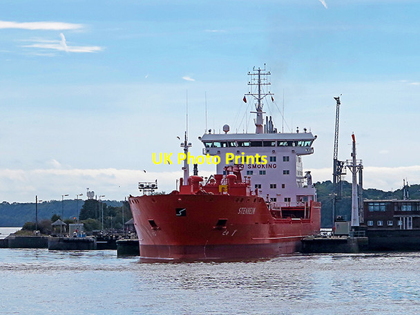 Photo 6"x4" Stenheim at Eastham Locks Eastham Ferry c2013