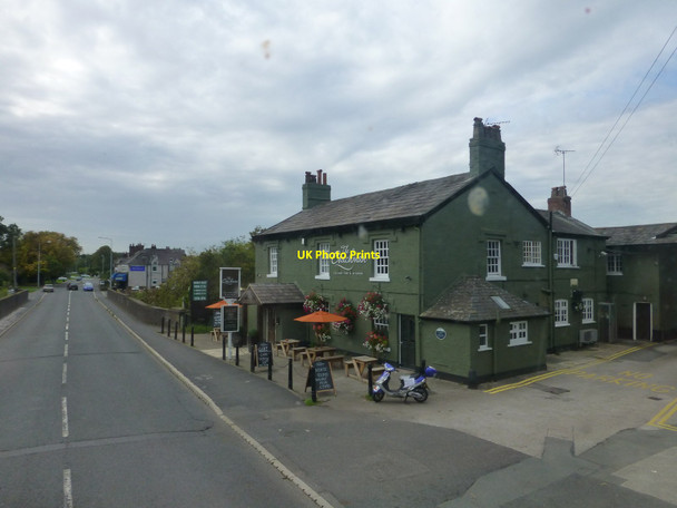 Photo 6"x4" The Coachman at Hartford Northwich c2013