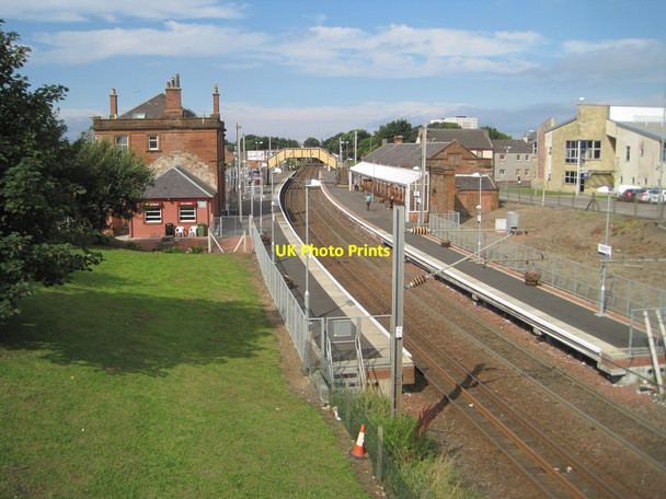 Photo 6"x4" Saltcoats railway station, Ayrshire Saltcoats\/NS2441 c2013