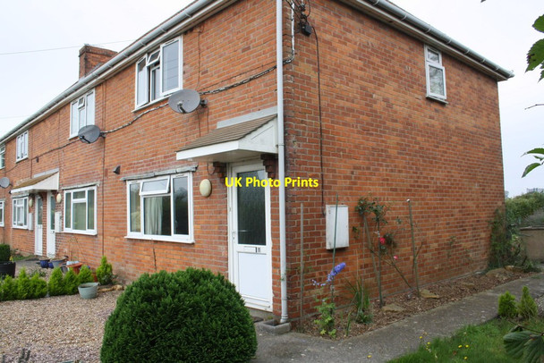 Photo 6"x4" Houses at the east end of Uplands Terrace Holywell\/ST5213 c2013