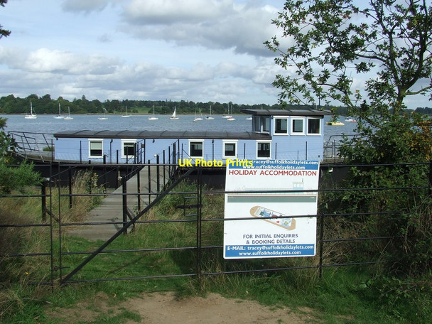 Photo 6"x4" Holiday Accommodation Chelmondiston c2013