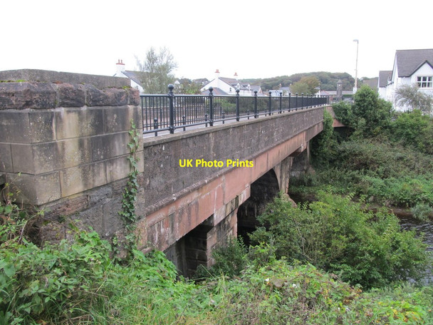 Photo 6"x4" The newer, Lower Bridge at Bushmills Bushmills c2013