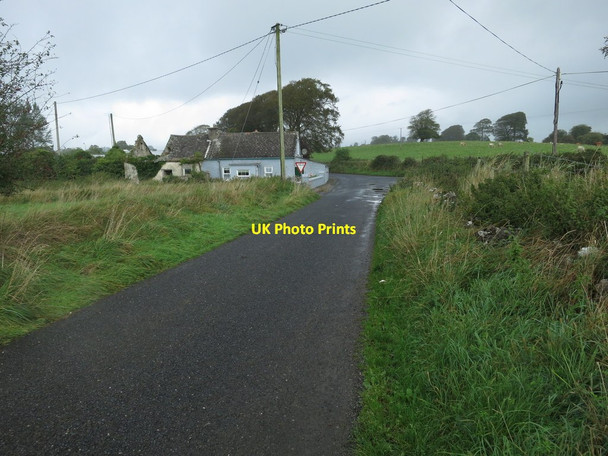 Photo 6"x4" Half ruin, half lived-in Holycross\/R6339 c2013
