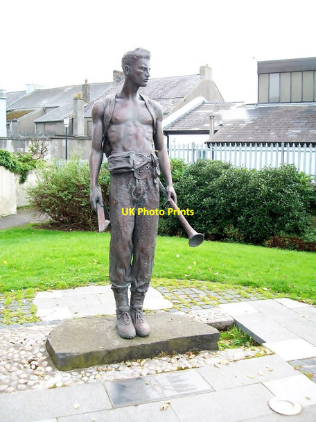 Photo 6"x4" The Alphabet Angel, Bushmills Bushmills c2013