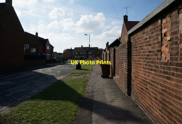 Photo 6"x4" Bamford Avenue, Greatfield Estate, Hull Neat Marsh c2013