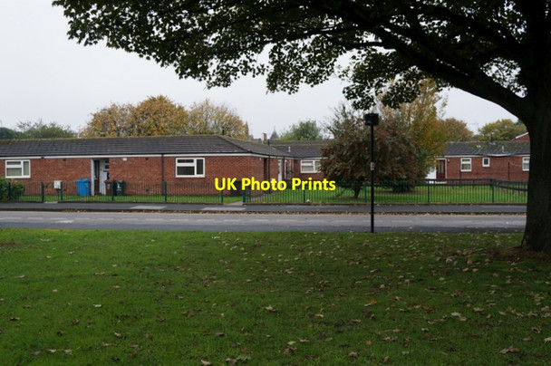 Photo 6"x4" Bungalows on Woodbine Close, Hull Kingston upon Hull c2013