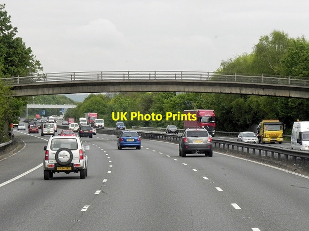 Photo 6"x4" Northbound M20, Footbridge at Millhall Aylesford c2013